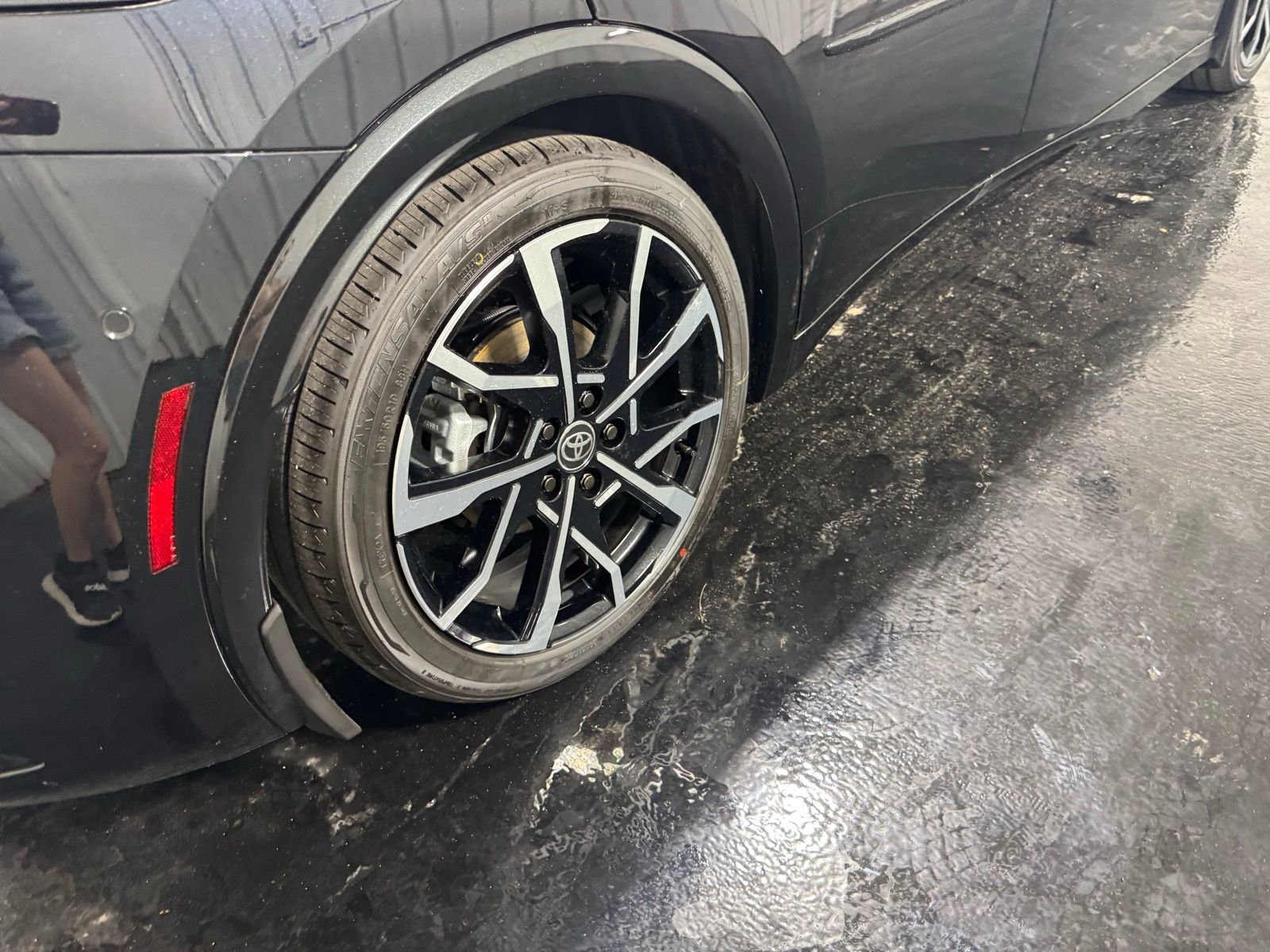 New 2025 Toyota Prius Plug-In Hybrid w/ Limited Premium Package image 15