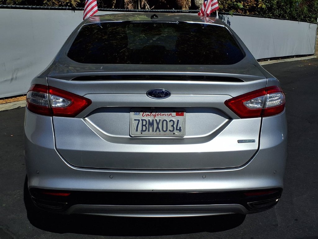 Used 2013 Ford Fusion SE FWD image 8