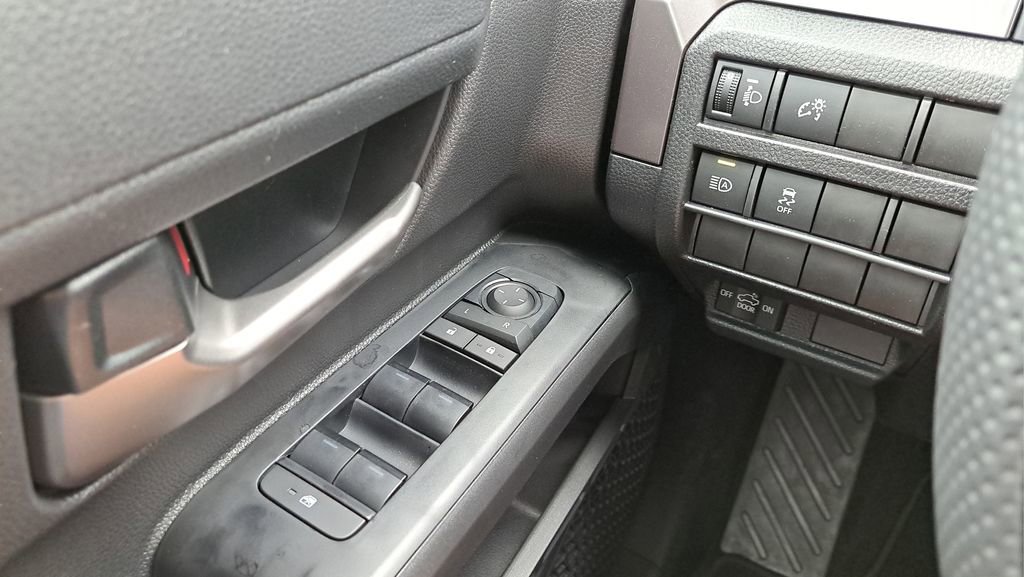 Certified 2026 Toyota Tacoma TRD Sport AWD/4WD image 32