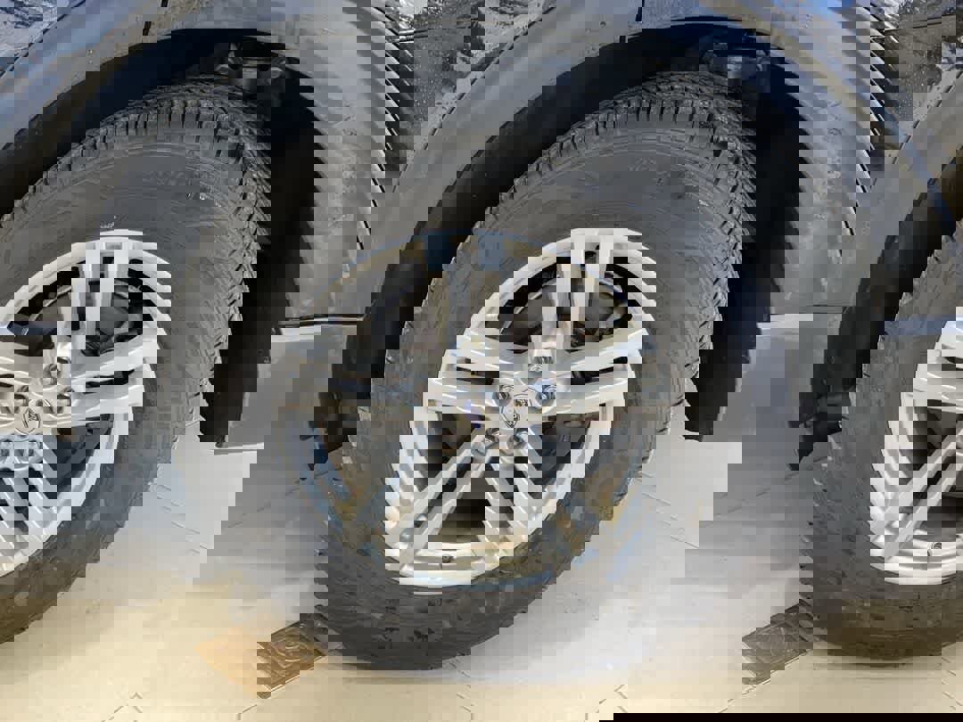 Used 2020 Ford Explorer XLT w/ Comfort Package image 13