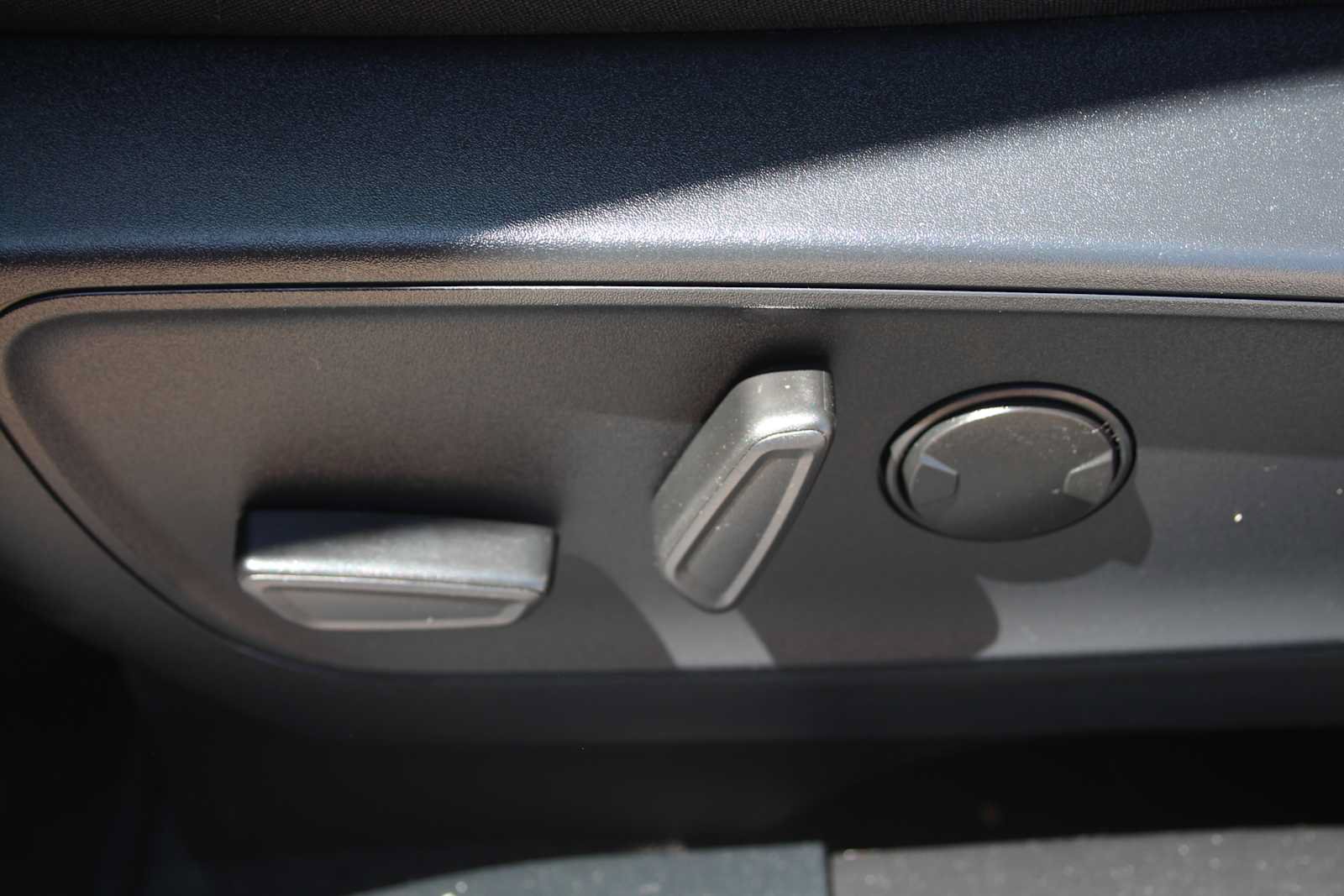 Used 2024 Ford Escape Active AWD/4WD image 26