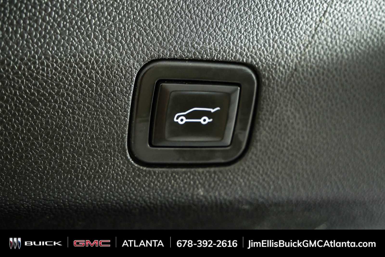 Used 2023 GMC Yukon XL SLT AWD/4WD image 70