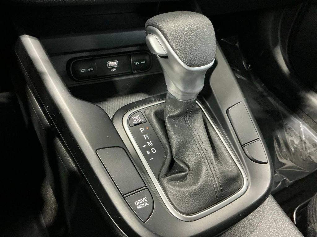 Used 2025 Kia Soul LX w/ LX Technology Package image 11