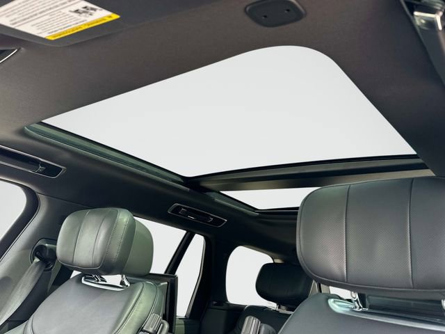 Used 2024 Land Rover Range Rover Autobiography image 15