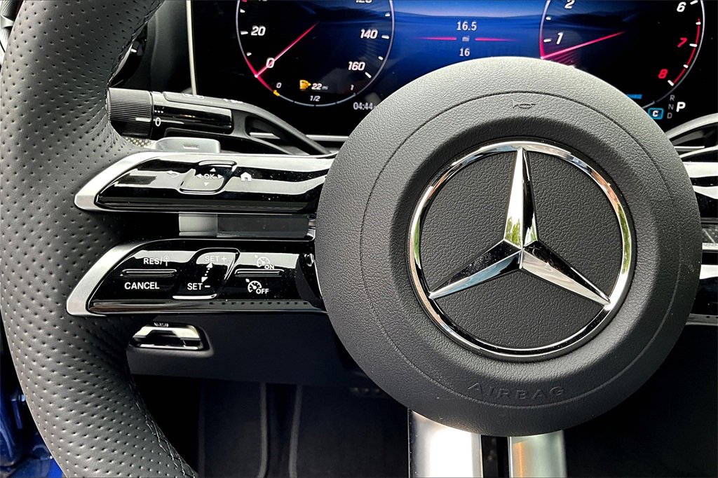 Used 2024 Mercedes-Benz CLE 300 4MATIC Coupe image 20
