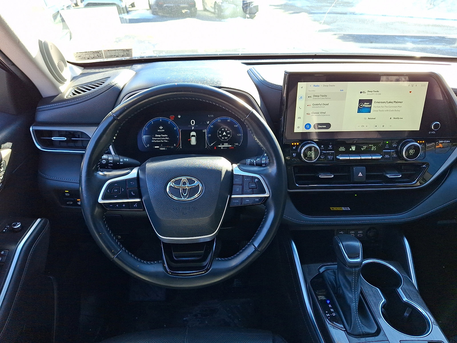 Used 2023 Toyota Highlander Limited image 14