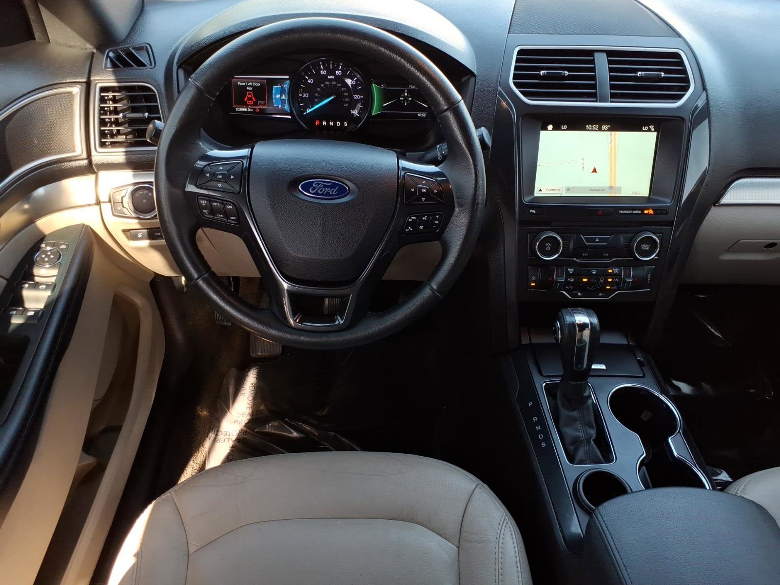 Used 2018 Ford Explorer XLT w/ Equipment Group 202A FWD image 18