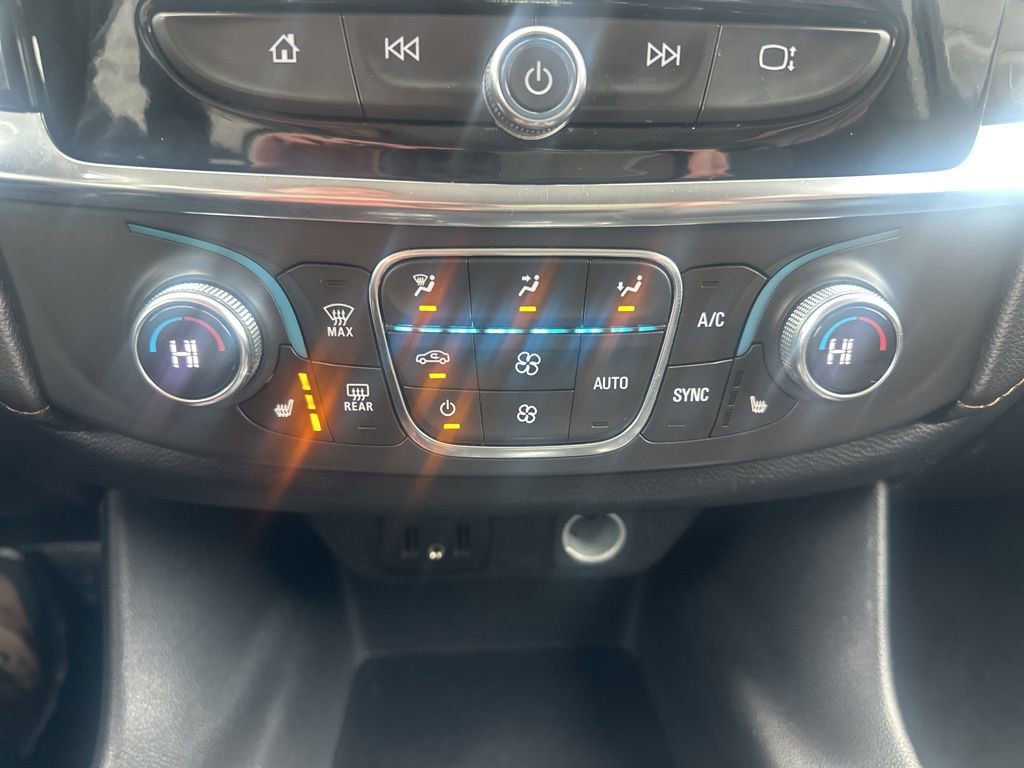 Used 2019 Chevrolet Traverse RS image 23