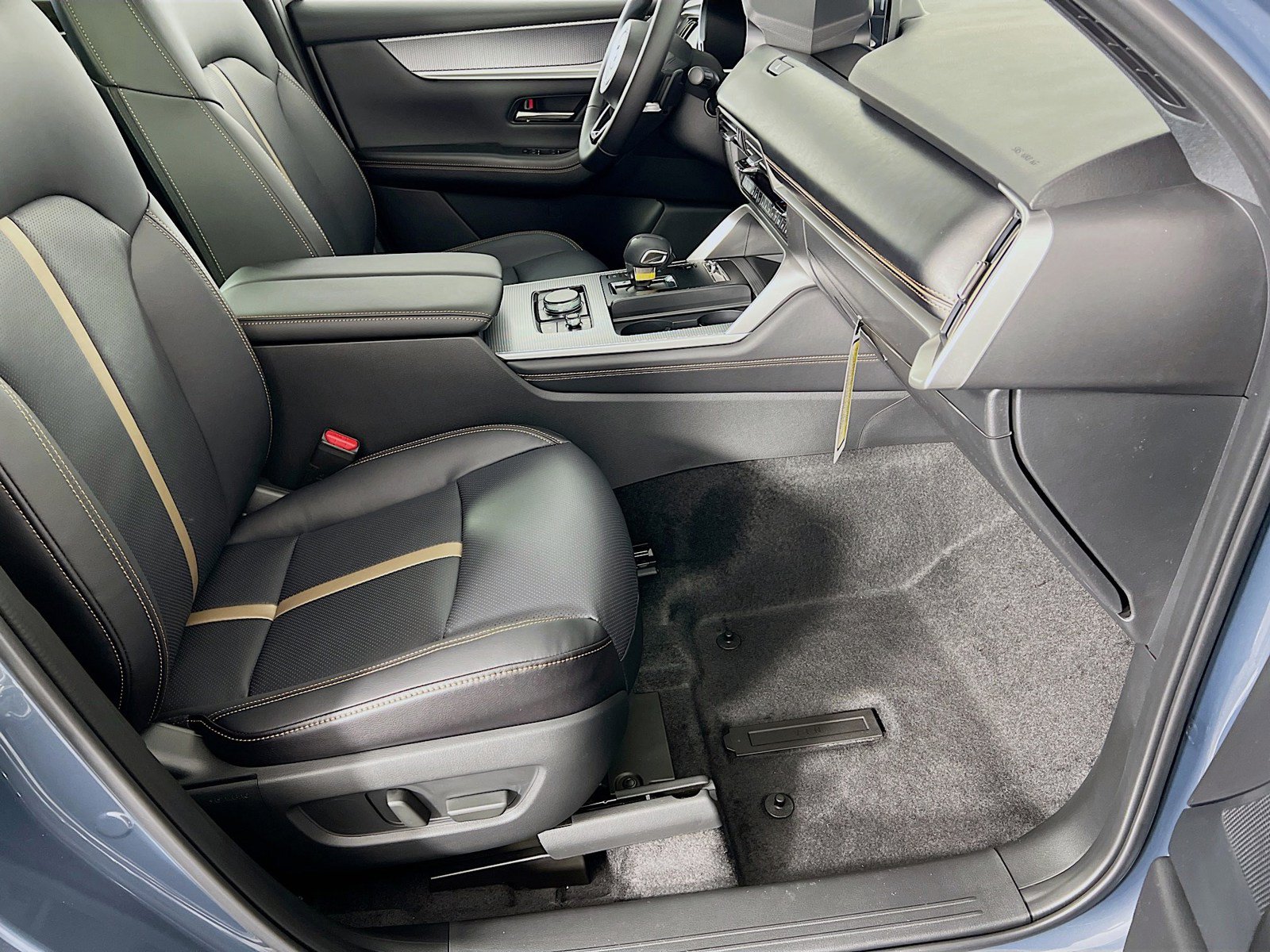 New 2026 MAZDA CX-90 Plug-In Hybrid w/ Premium Plus AWD/4WD image 23