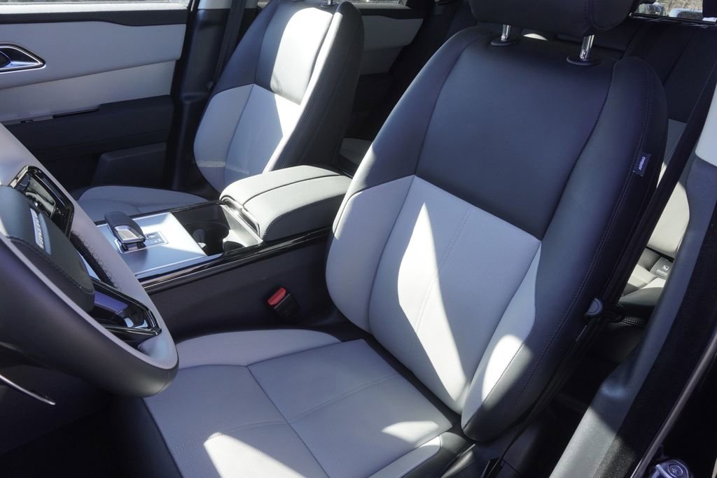 Used 2025 Land Rover Range Rover Velar S image 20