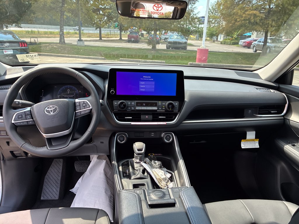 New 2026 Toyota Grand Highlander AWD image 18