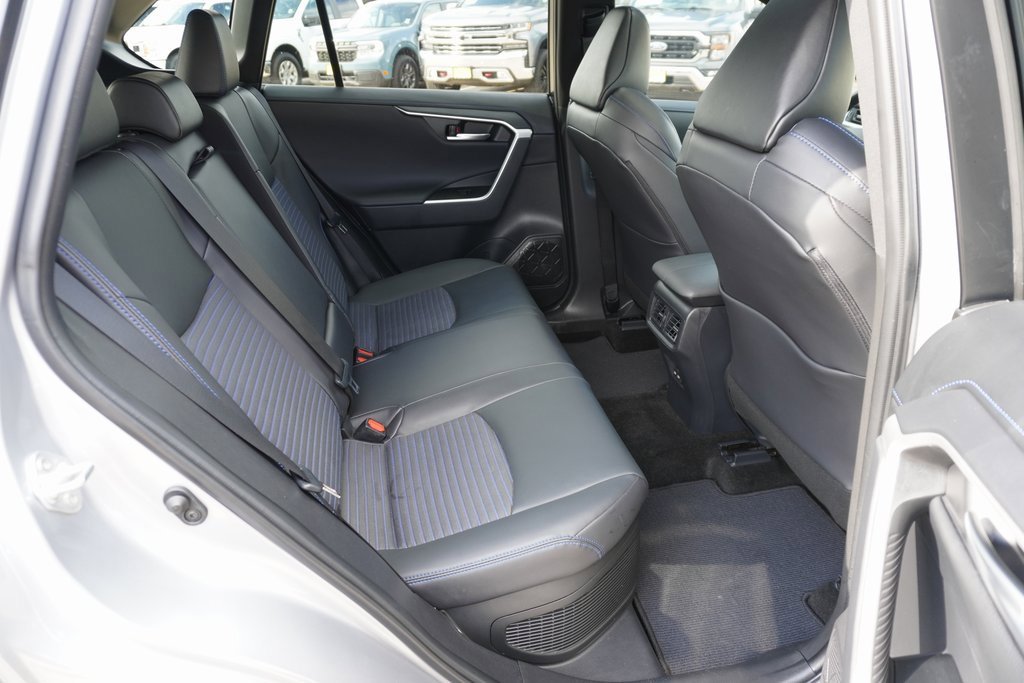 Used 2025 Toyota RAV4 XSE image 21