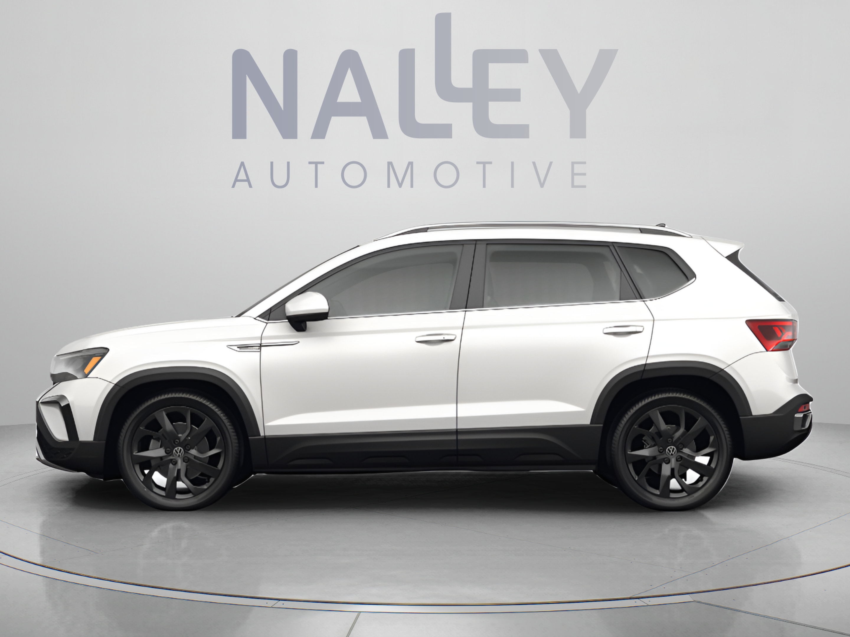 Used 2022 Volkswagen Taos SE FWD image 2