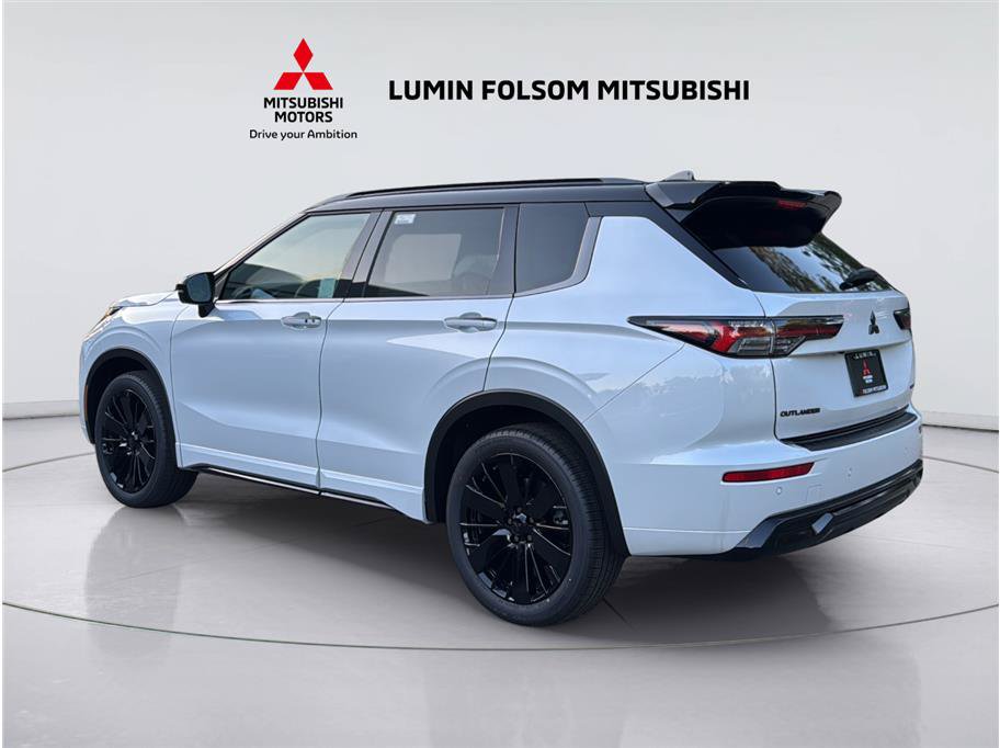 New 2026 Mitsubishi Outlander SEL Black Edition FWD image 3