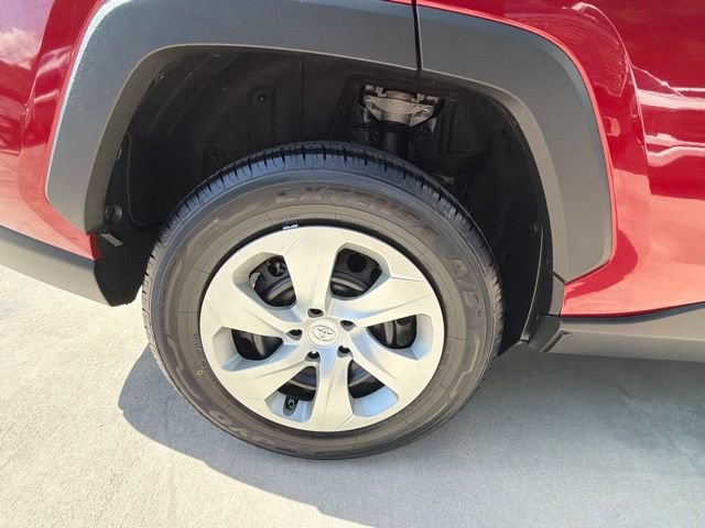 Used 2019 Toyota RAV4 LE FWD image 89