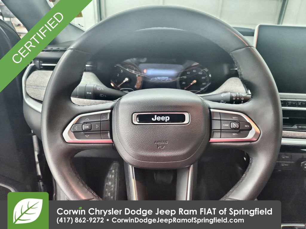 Used 2024 Jeep Compass Latitude image 22