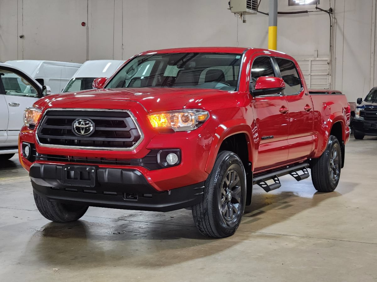 Used 2022 Toyota Tacoma SR5 RWD image 4