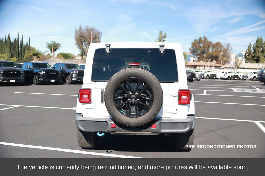 Used 2022 Jeep Wrangler Unlimited Sahara w/ Safety Group image 4