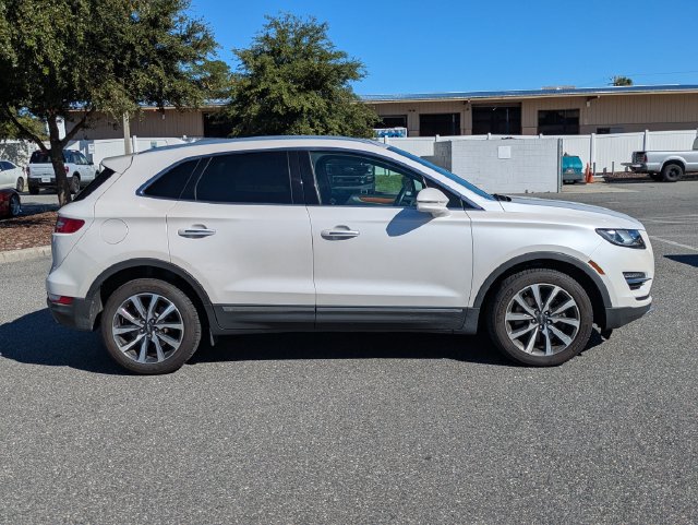 Used 2019 Lincoln MKC Reserve AWD/4WD image 2