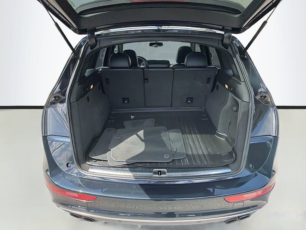 Used 2017 Audi SQ5 Prestige w/ Prestige Package image 29