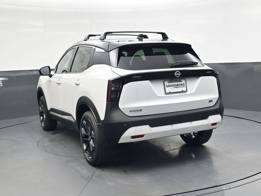 New 2026 Nissan Kicks SR w/ Cold Weather Package FWD image 7