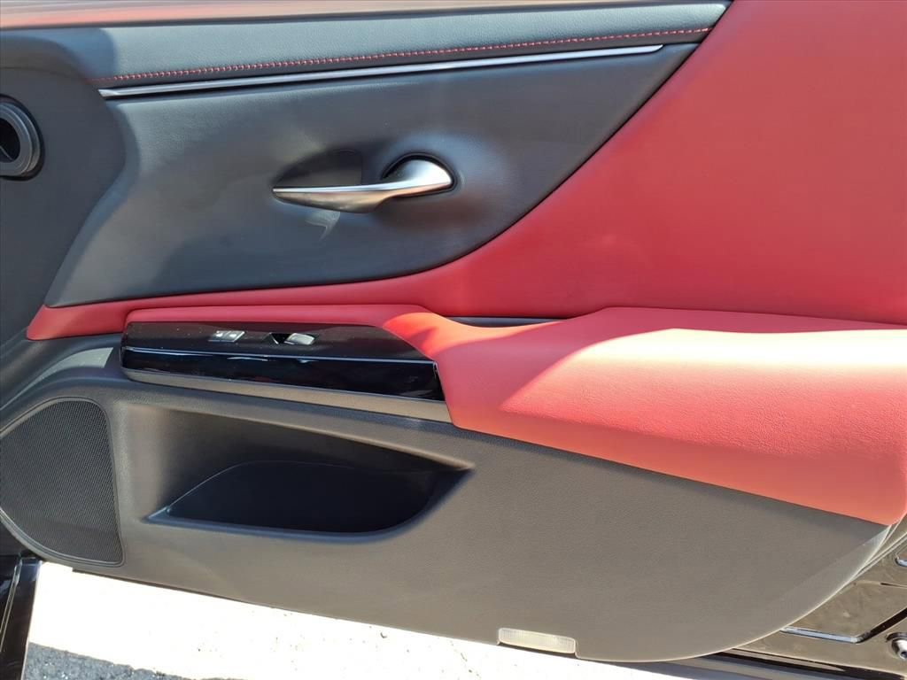 Used 2023 Lexus ES 350 F Sport image 7