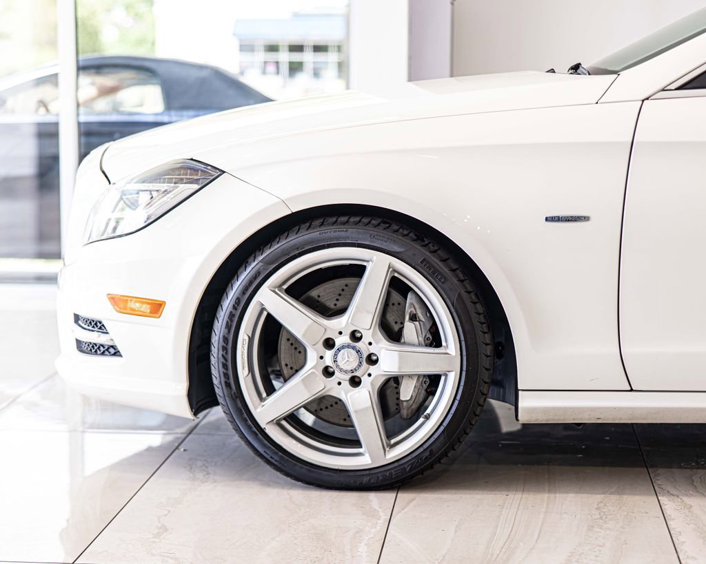 Used 2012 Mercedes-Benz CLS 550 4MATIC image 8