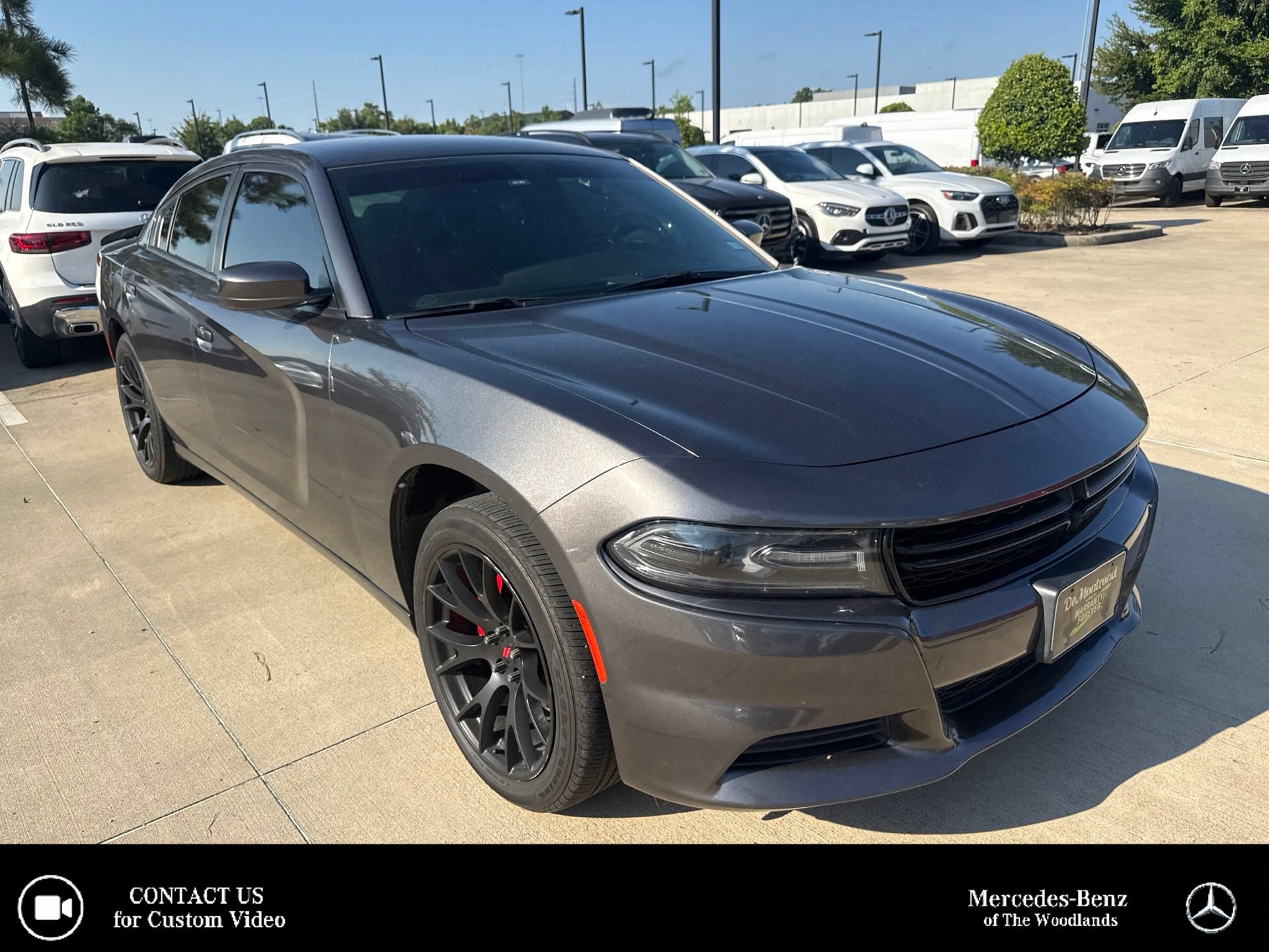 Used 2020 Dodge Charger SXT RWD image 1
