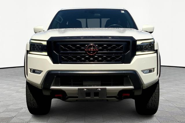Used 2022 Nissan Frontier PRO-4X image 2