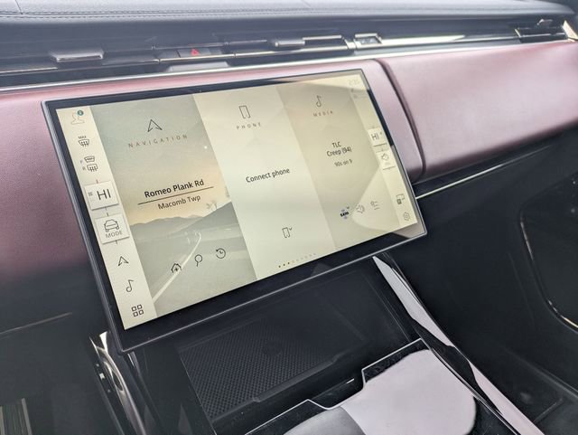 Used 2025 Land Rover Range Rover Sport Dynamic SE image 11