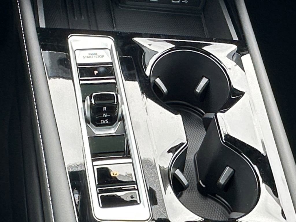 New 2026 Volkswagen Atlas SEL Premium R-Line image 18