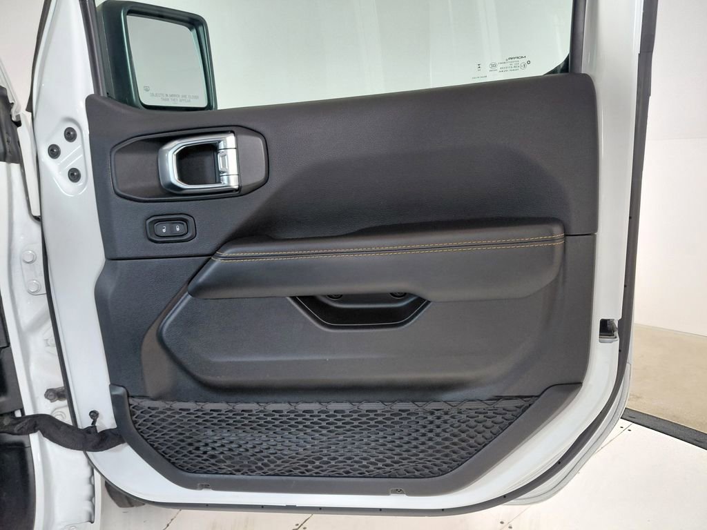 Certified 2025 Jeep Wrangler Unlimited Sahara AWD/4WD image 15