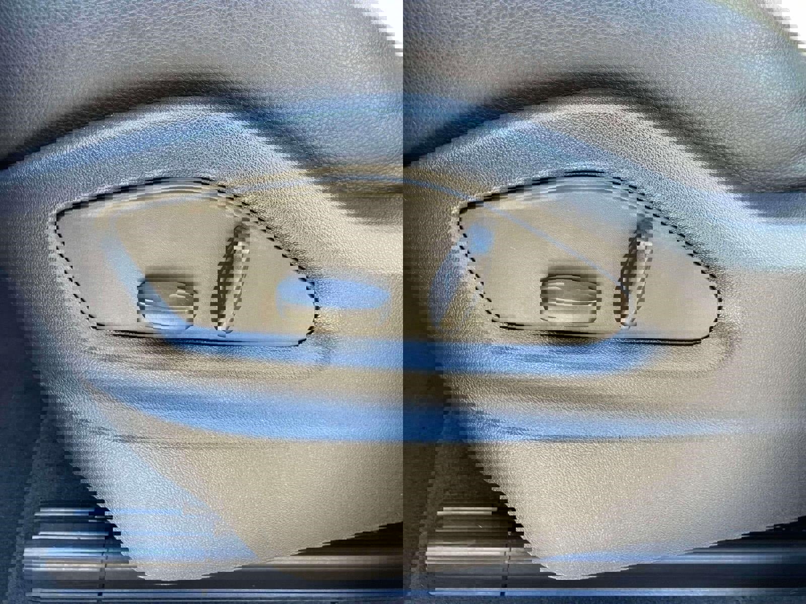 Used 2024 Porsche Cayenne image 18