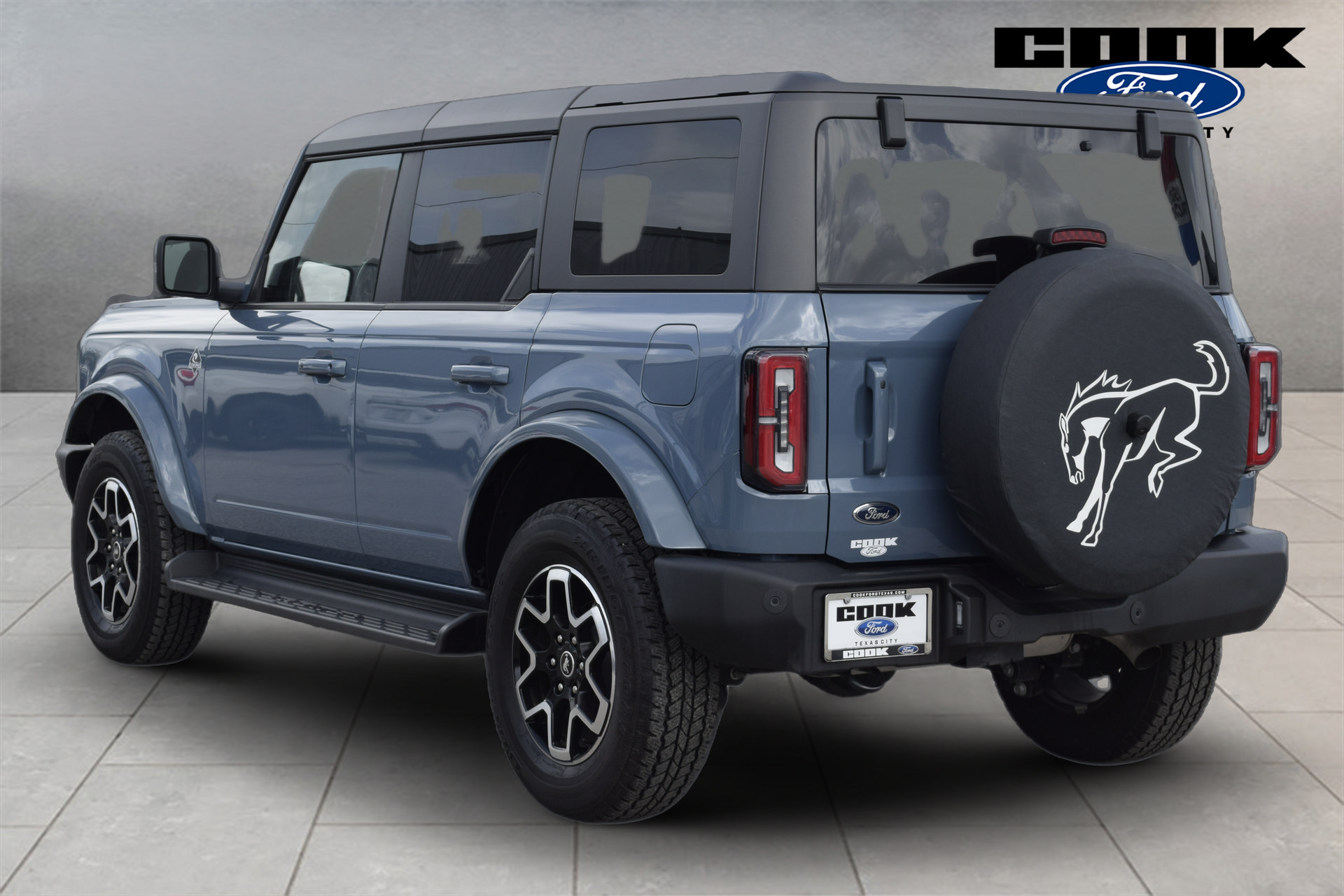 Used 2025 Ford Bronco Outer Banks AWD/4WD image 4