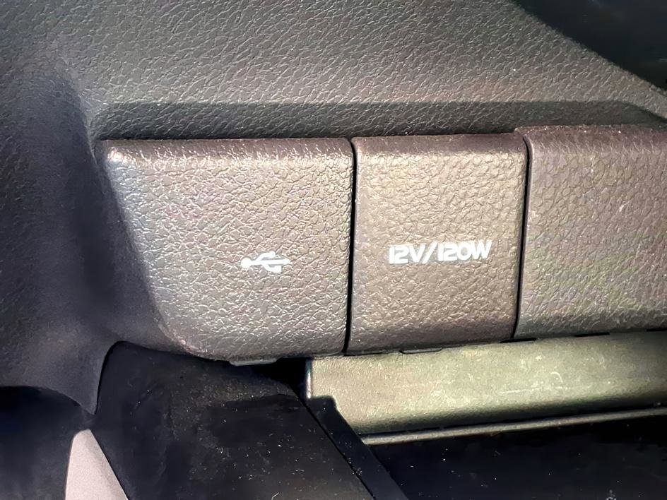 Certified 2022 Toyota Camry SE image 19