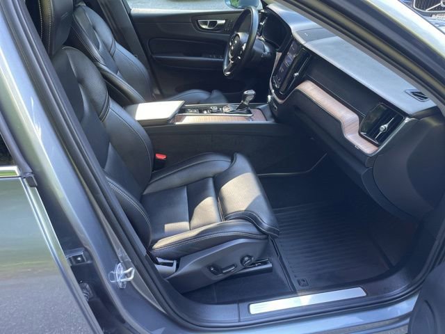 Used 2019 Volvo XC60 T5 Inscription w/ Protection Package AWD/4WD image 12