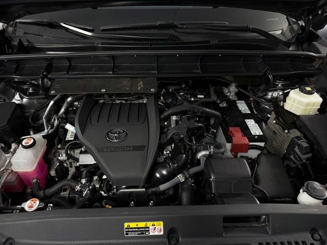 Used 2024 Toyota Highlander XLE image 13