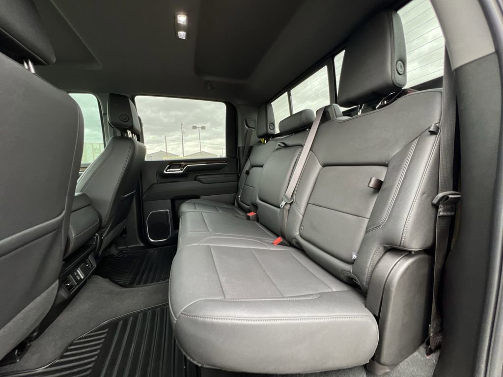 Used 2024 Chevrolet Silverado 3500 LT w/ Convenience Package image 25