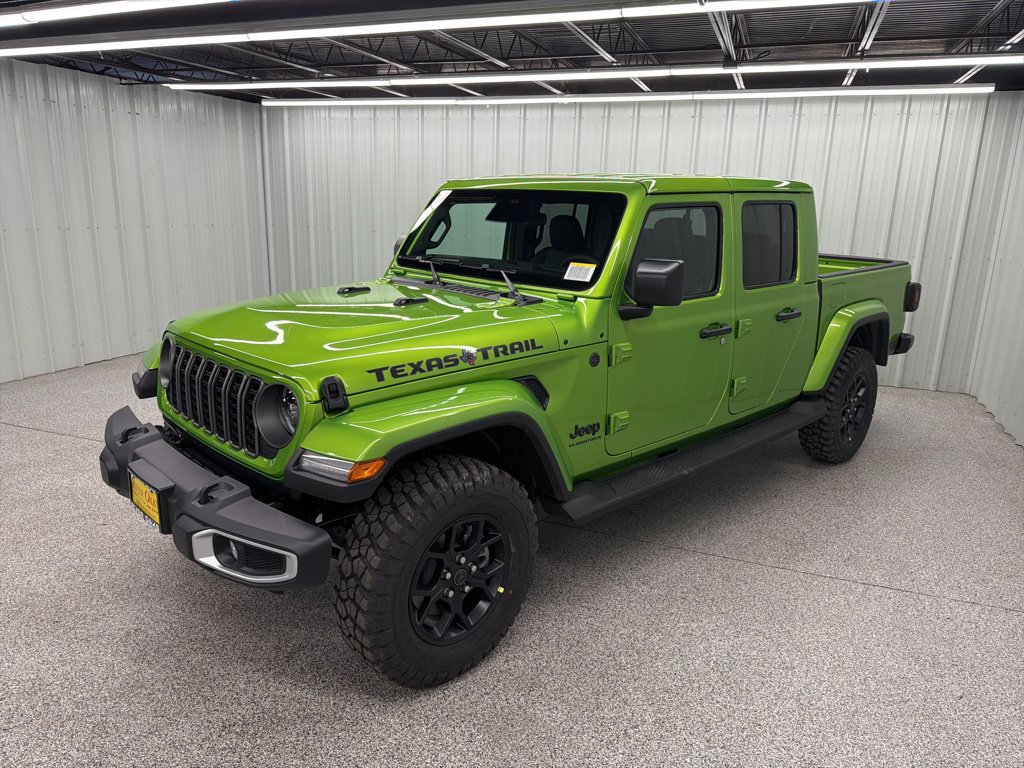 New 2026 Jeep Gladiator Sport AWD/4WD image 3