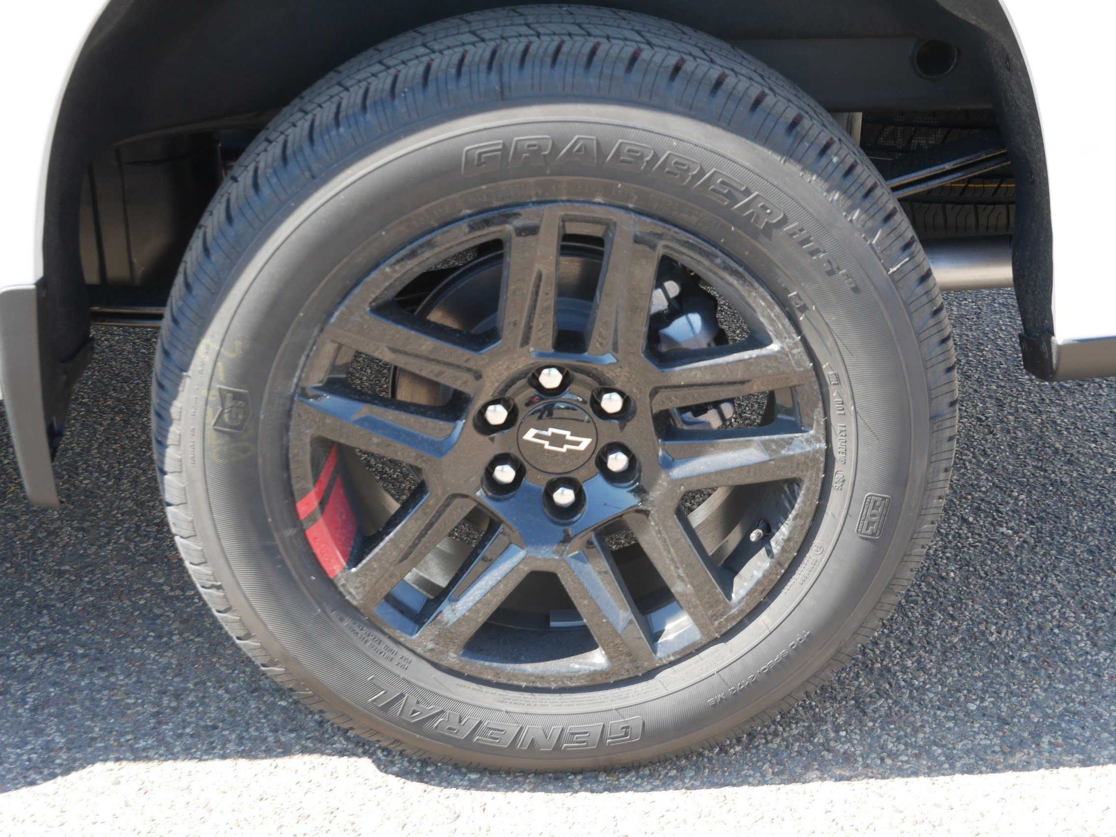 New 2026 Chevrolet Silverado 1500 RST w/ Redline Edition AWD/4WD image 3