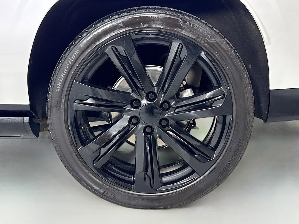 Used 2025 Cadillac Escalade ESV Sport Platinum AWD/4WD image 9
