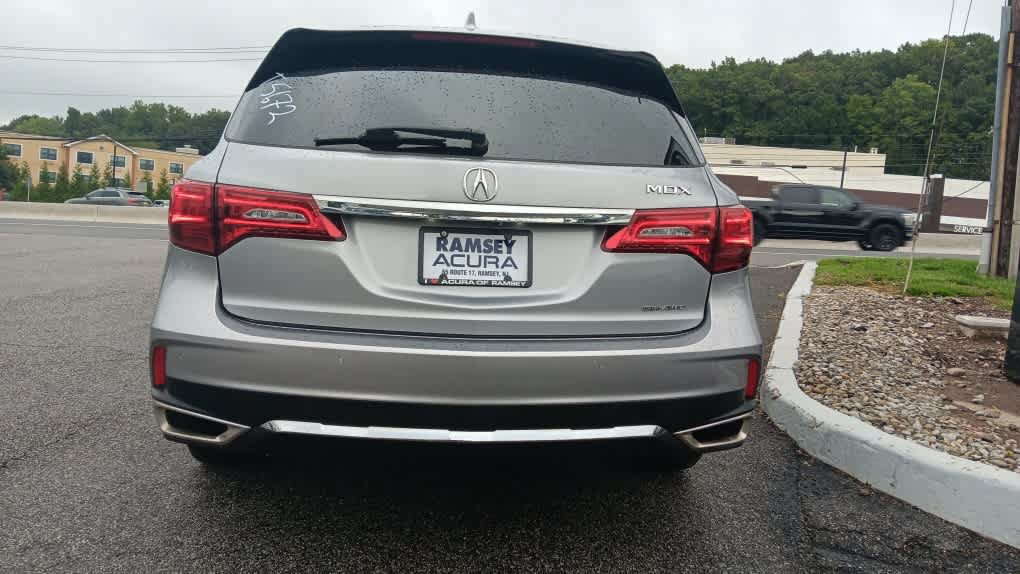 Used 2020 Acura MDX w/ Technology Package AWD/4WD image 4