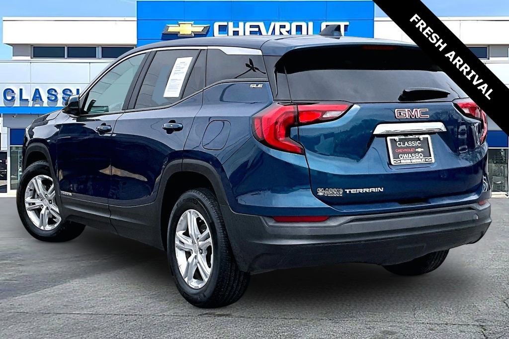 Used 2021 GMC Terrain SLE FWD image 4