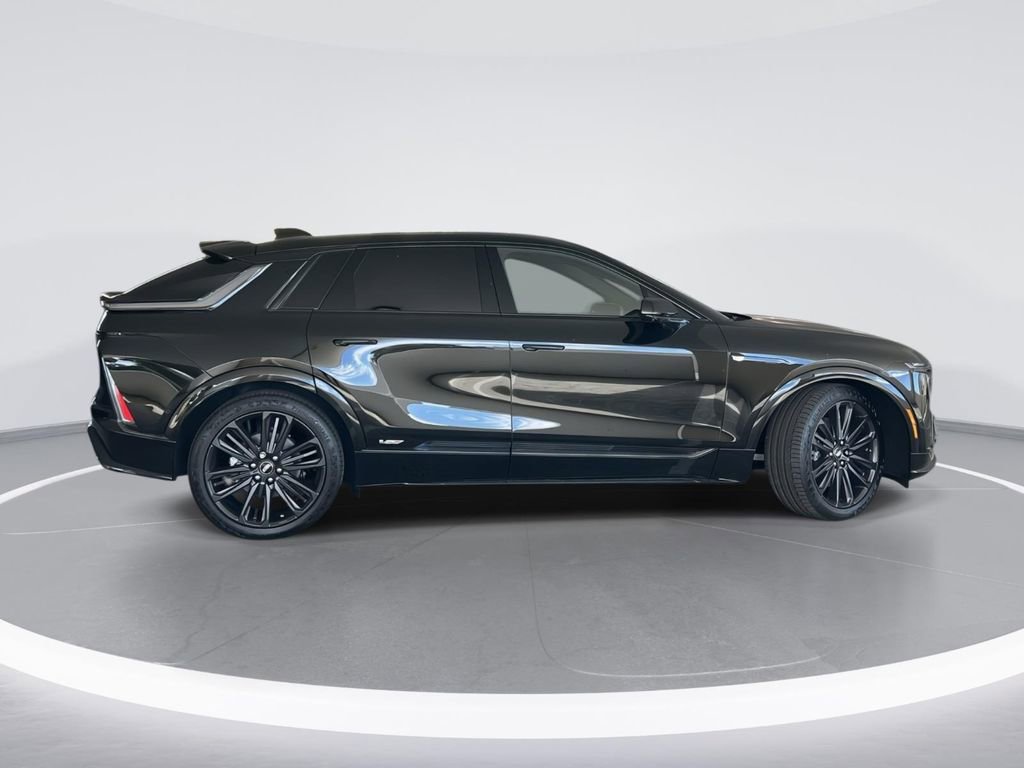 New 2026 Cadillac Lyriq V image 2