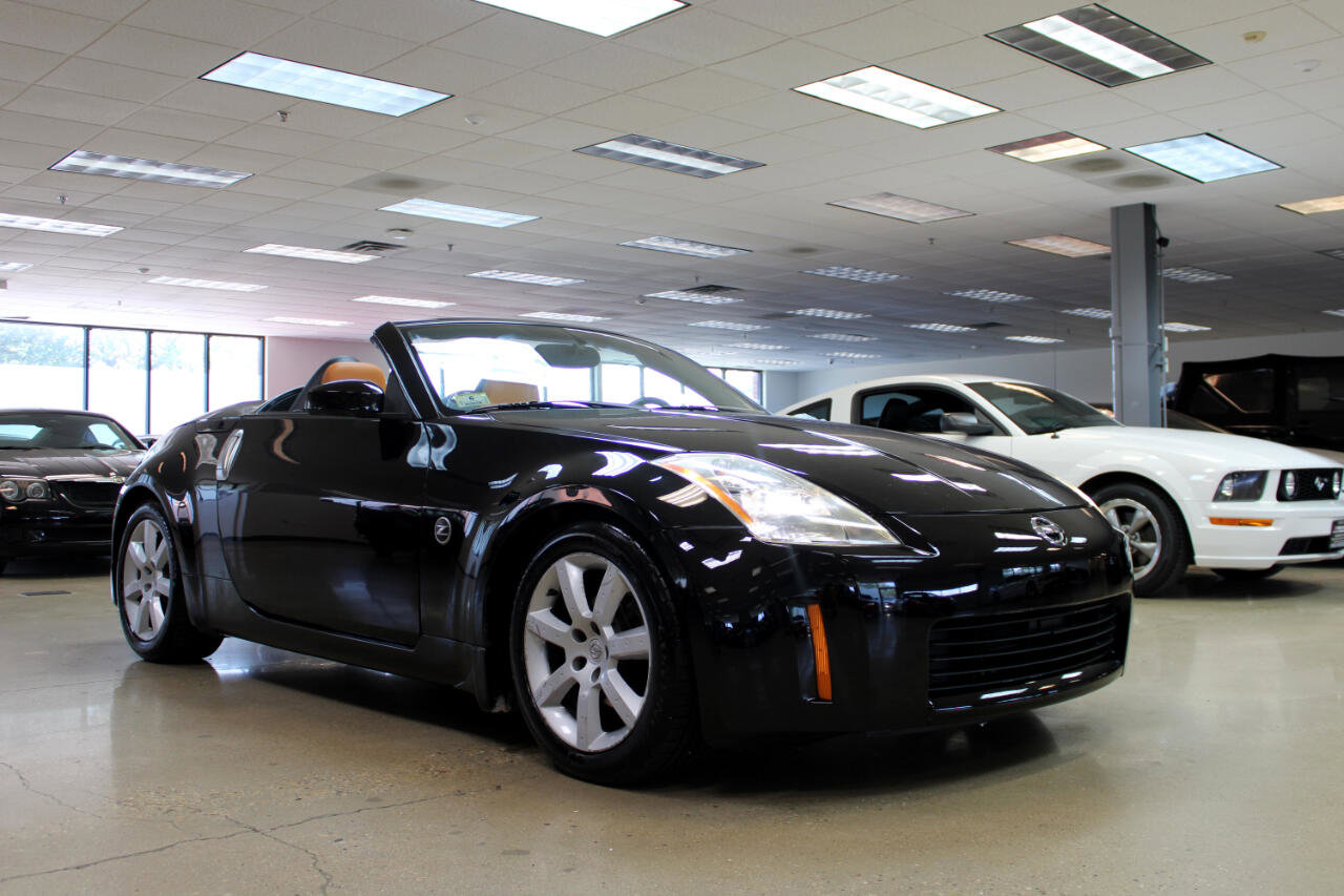 Used 2004 Nissan 350Z Touring image 32