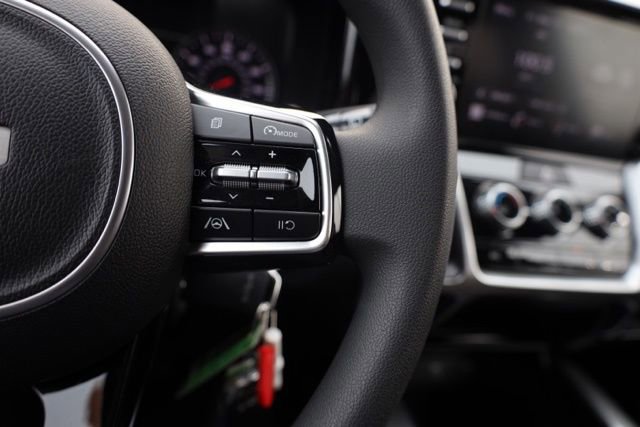 Used 2022 Kia Sorento LX image 26