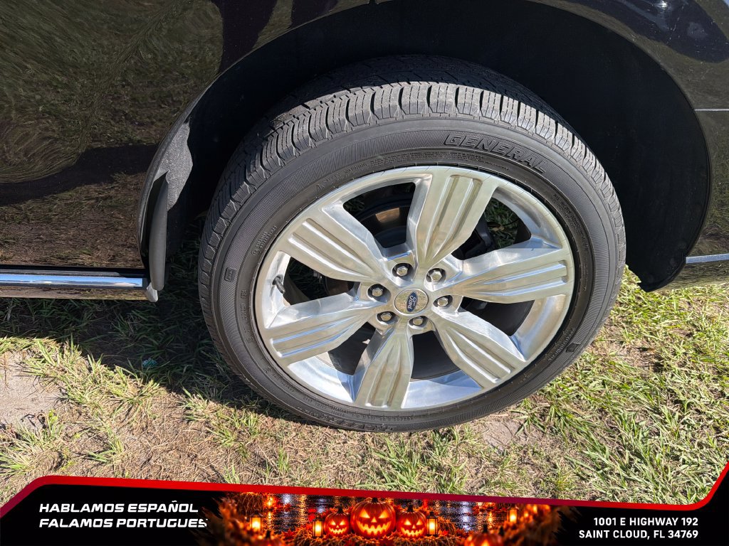 Used 2024 Ford Expedition Platinum RWD image 11
