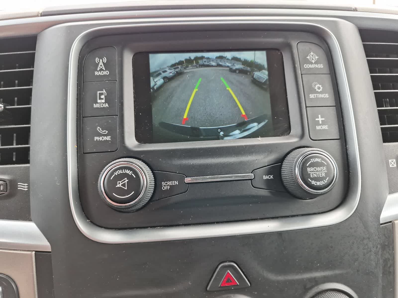 Used 2019 RAM 1500 Classic SLT AWD/4WD image 26