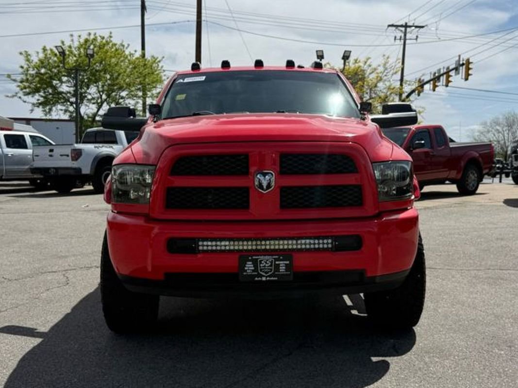 Used 2013 RAM 2500 Tradesman w/ Chrome Appearance Group AWD/4WD image 3