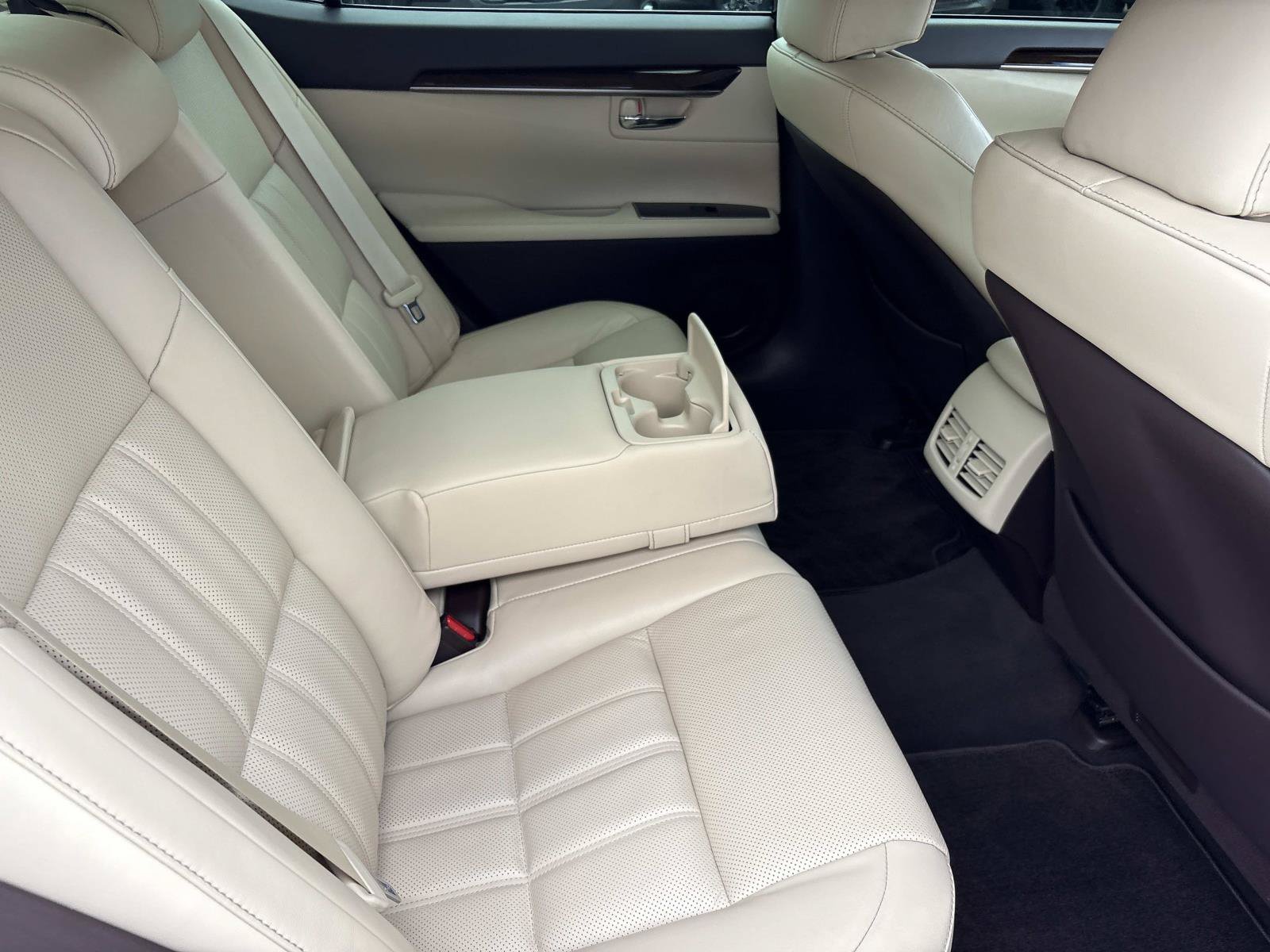 Used 2017 Lexus ES 350 w/ Luxury Package FWD image 34